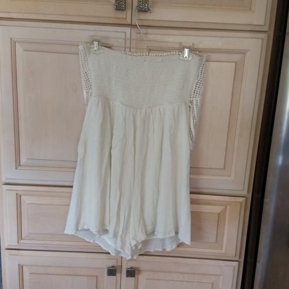 [LIKE 🆕] Xhilaration: White Lace Romper - Picture 2 of 2